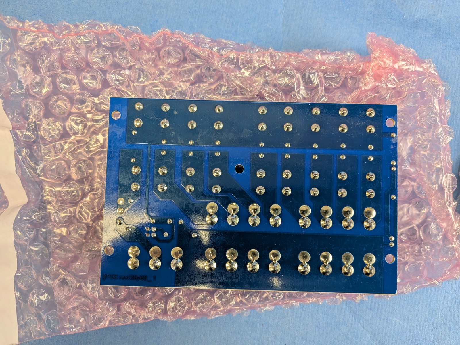 Altronix PD8UL Power Distribution Module 8 Fuse Protected Outputs, New-open Box