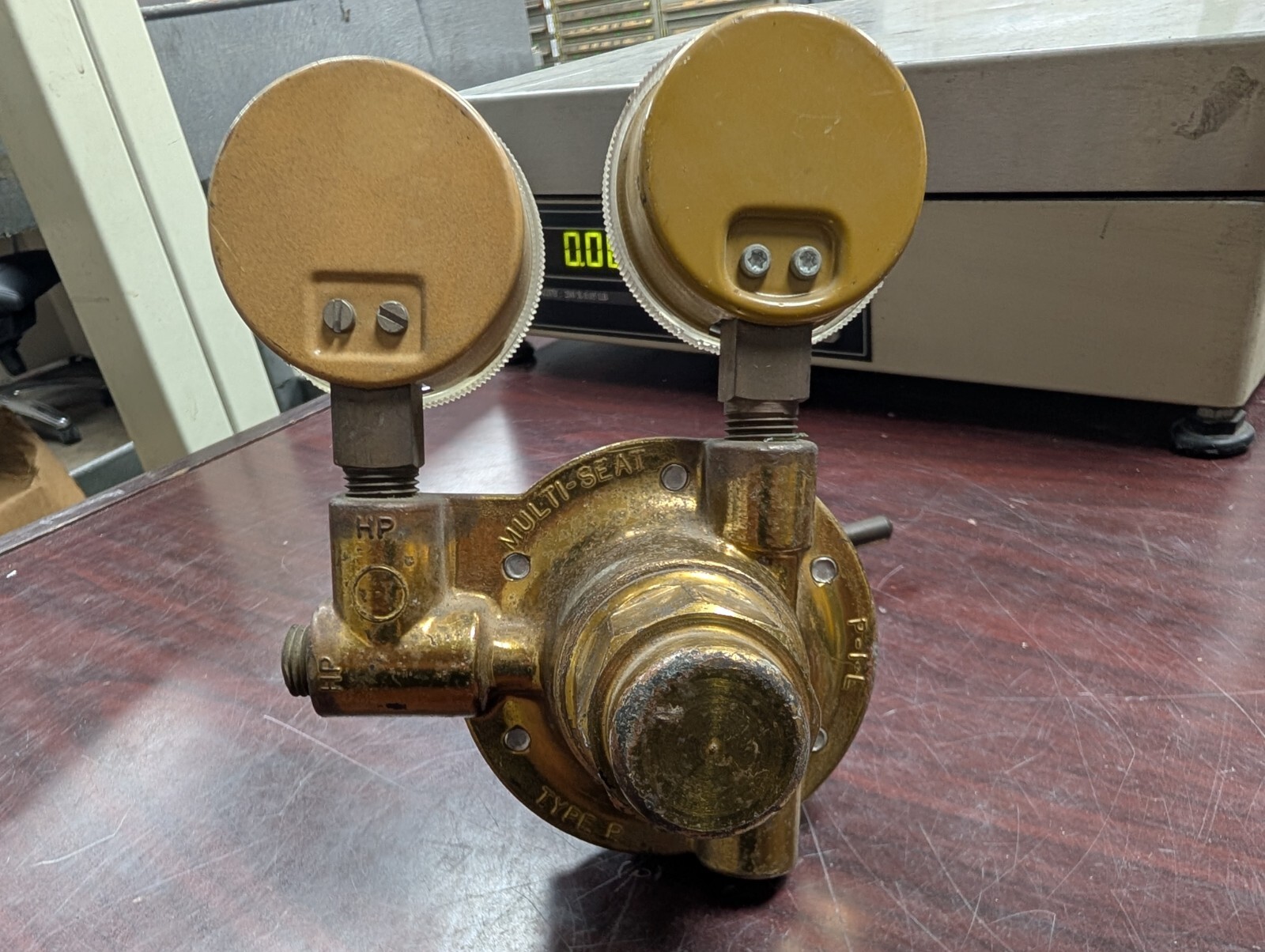 🤪 MECO MODERN ENGINEERING CO TYPE P GAS REGULATOR MULTISEAT PIL 5641-8461