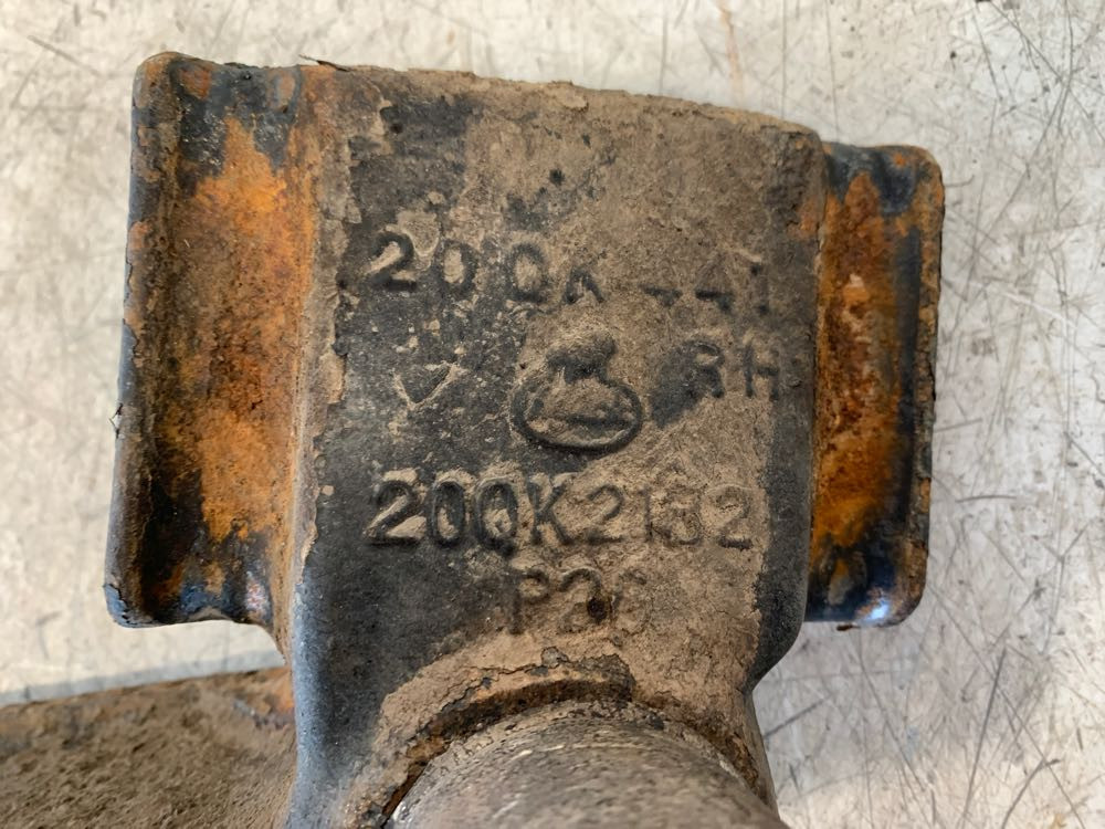 1991 Mack RD680 Suspension Bracket (641-11895)