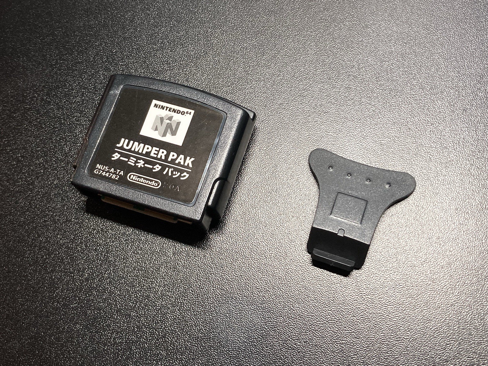 Nintendo 64 Jumper Pak Pack N64 Official OEM Genuine NUS-008 + Removal Tool