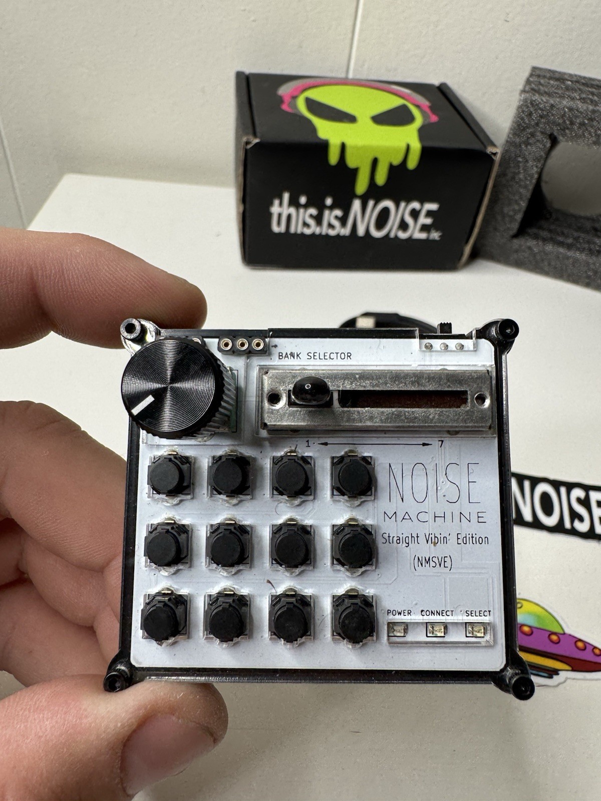 this.is.noise NMSVE Bluetooth Midi Controller Straight Vibin' Machine