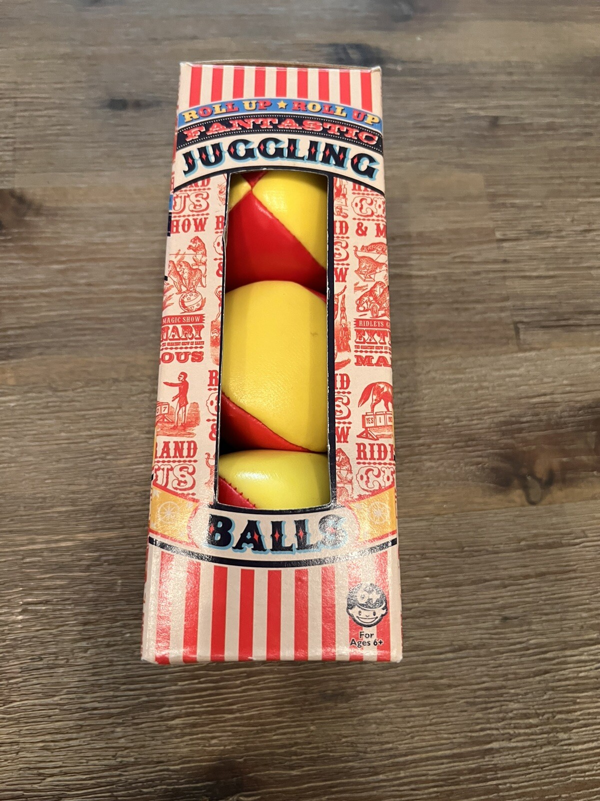 RIDLEY'S CIRCUS  Set of 3 FANTASTIC JUGGLING BALLS Brand New