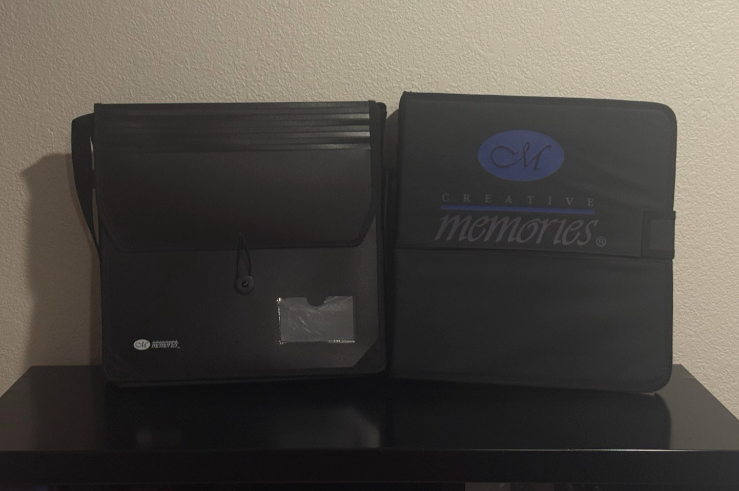 VTG Creative Memories Sticker Binder w/ Removable Handle & Sleeves & CM Mem Mate