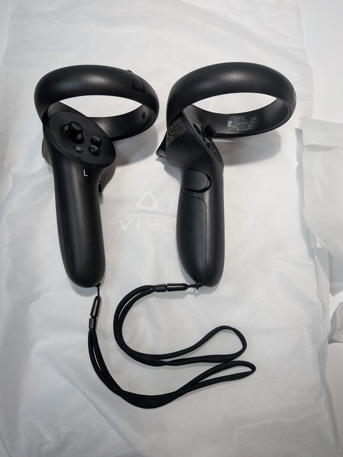 HTC Vive Focus Vision Mixed Reality PC VR Headset with Motion Controllers