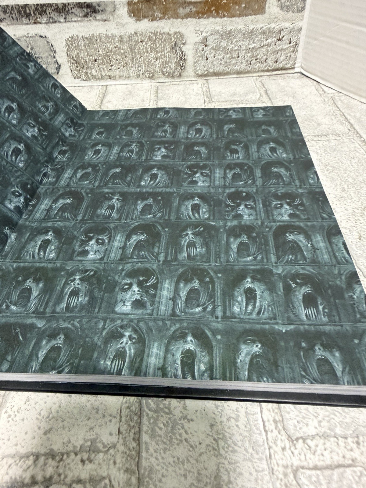 Games Workshop Warhammer 40K Codex: Tyranids Army Book 2022 Edition Rare Oop