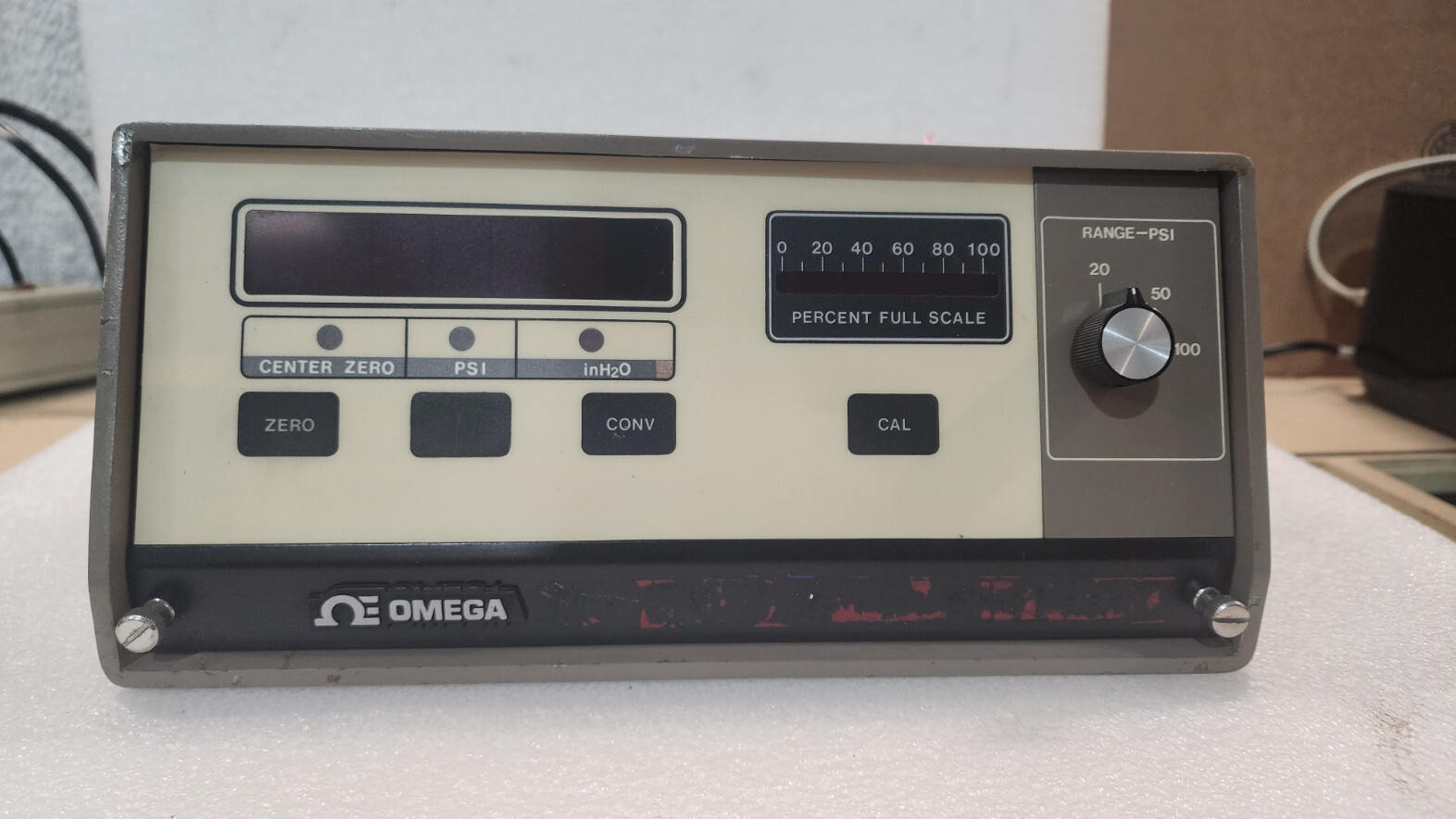 Eaton/OMEGA PCL 3000 D Pressure Calibrator