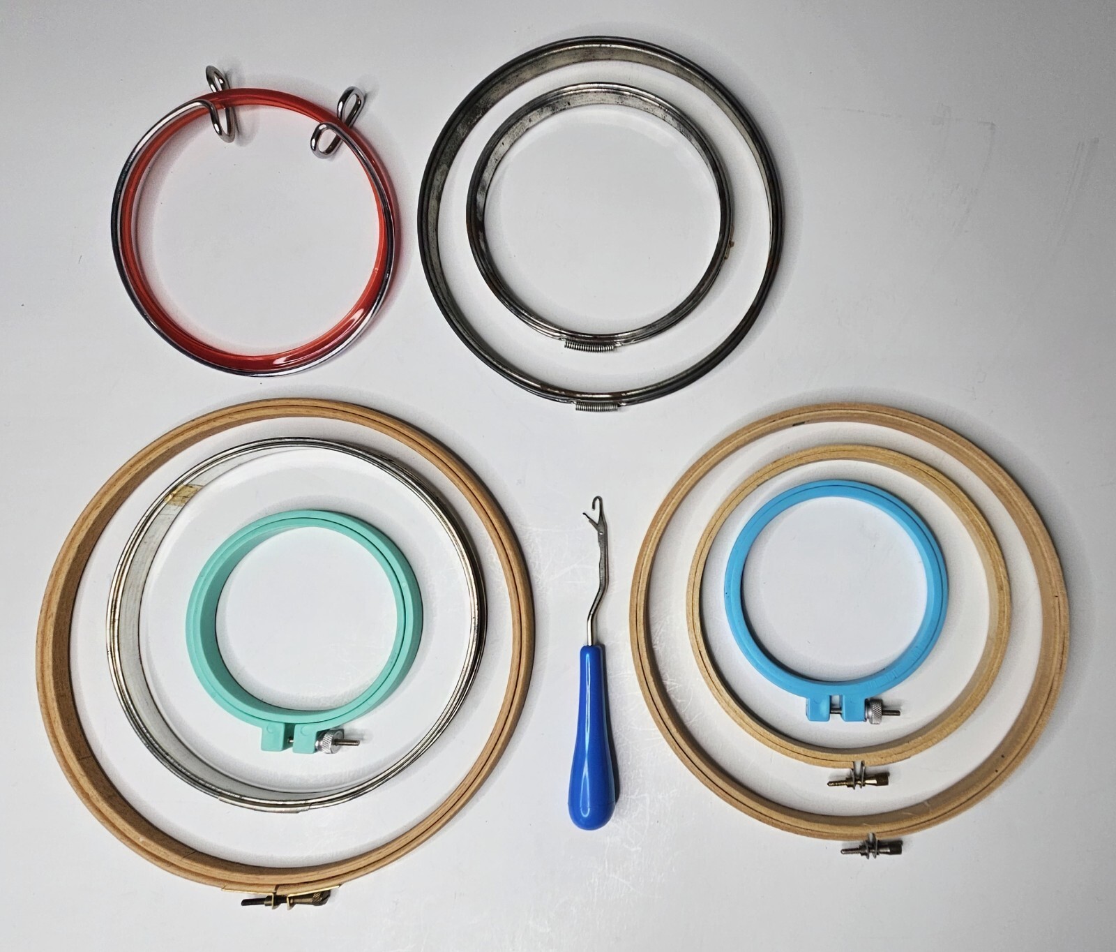 Vintage Lot of 8 Wooden, Plastic & Metal Embroidery Hoops w/ Tension Screws GUC