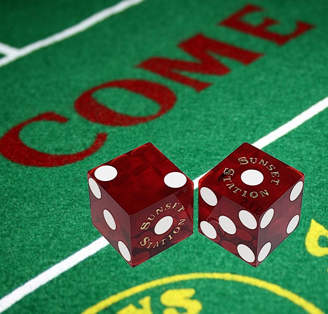 Sunset Station Las Vegas Craps Dice Pair Dark Red Polished + Premium Felt Layout
