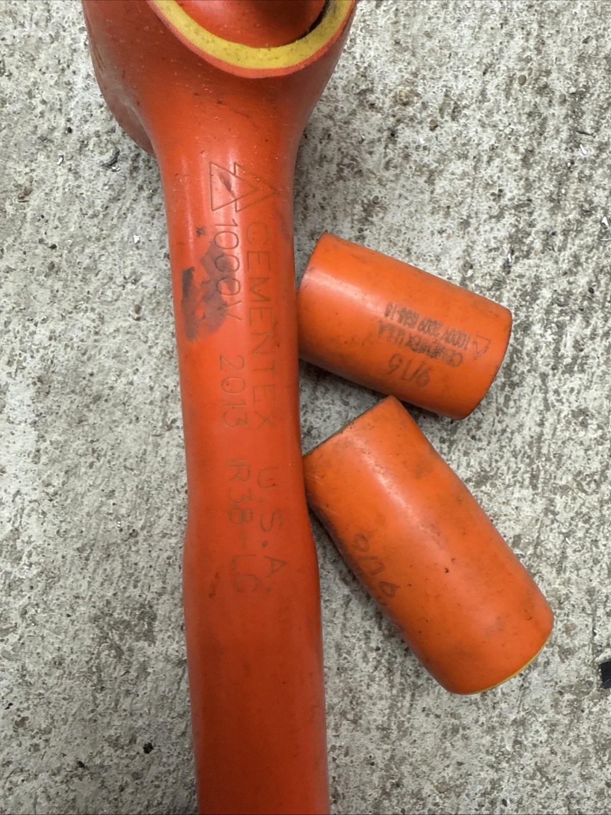 Cementex insulated tools ratchet/socket set IR38-LC with Sockets