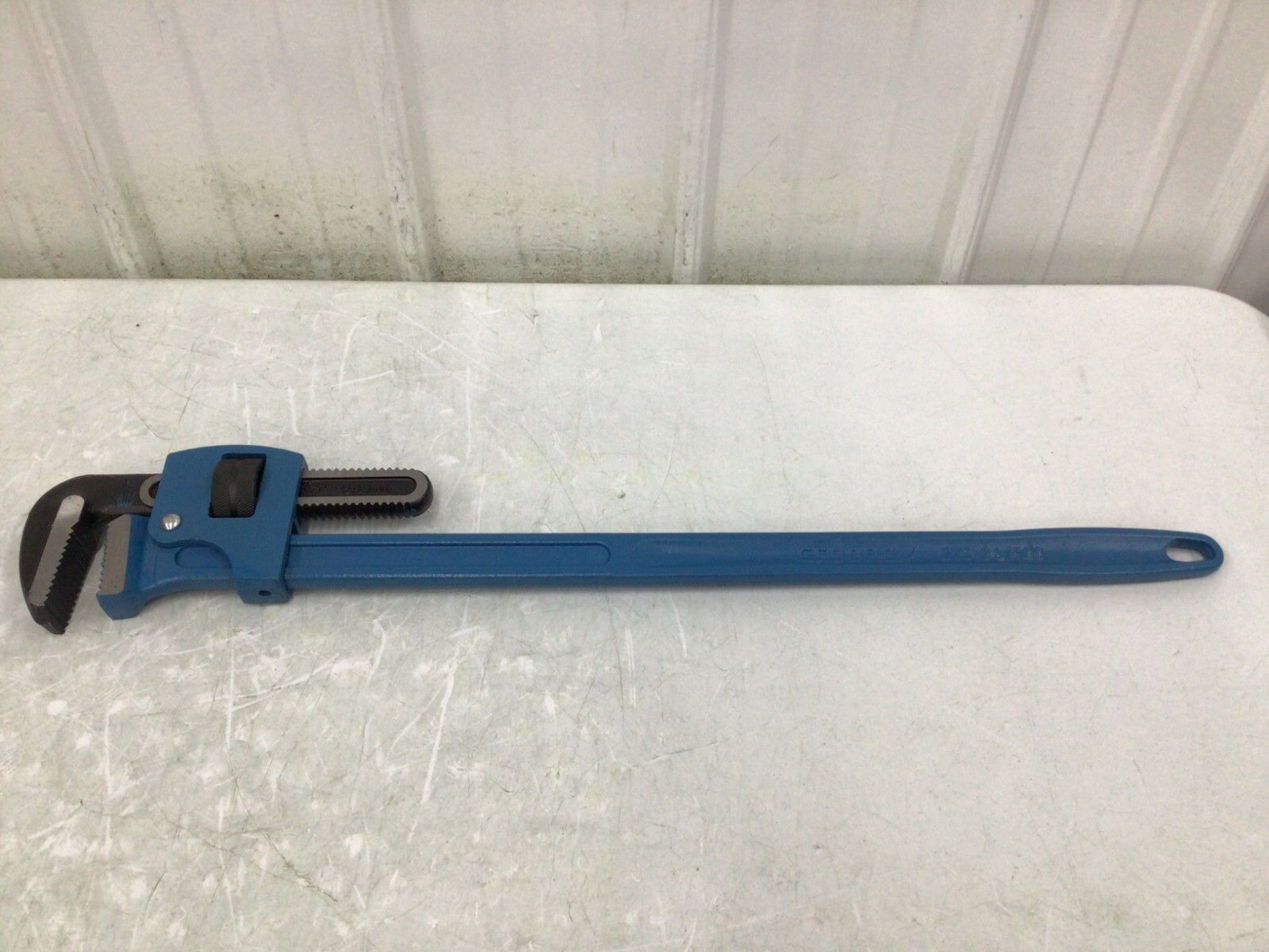 Gedore 225 36 36 In L 3 1/2 In Cap. Alloy Steel Straight Pipe Wrench