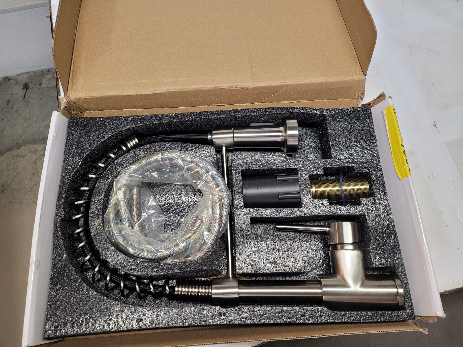 owofan kitchen faucet with pull down sprayer / sn3716