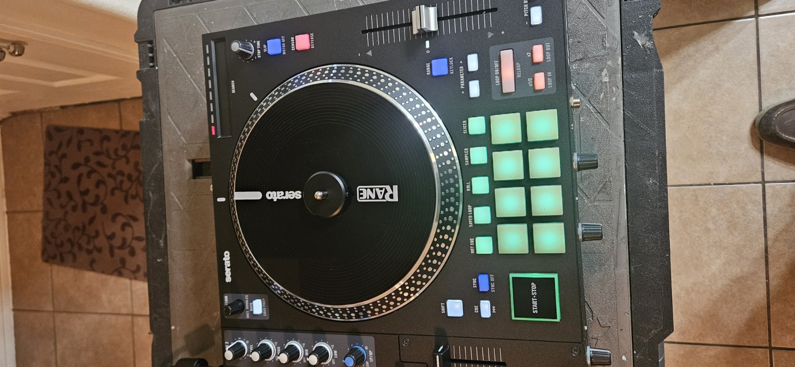 Rane ONE Double Deck DJ Controller, Motorized Platters, Serato, Tabletop