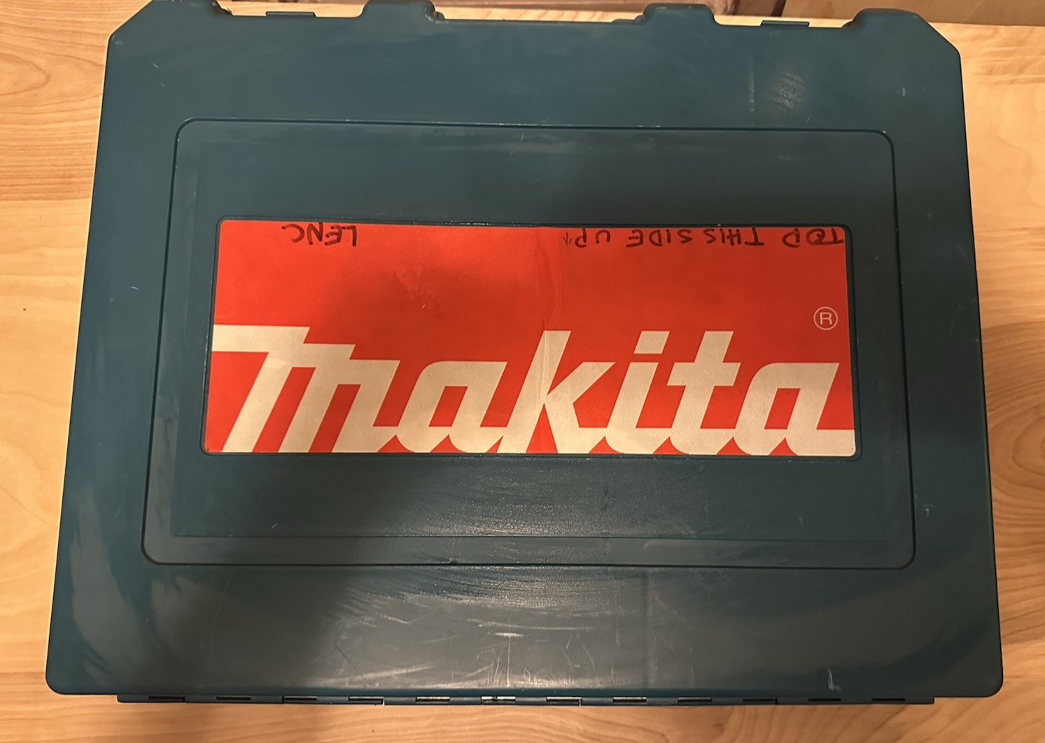 Makita 6337D 14.4V Cordless Drill Machine with battery, charger, and case