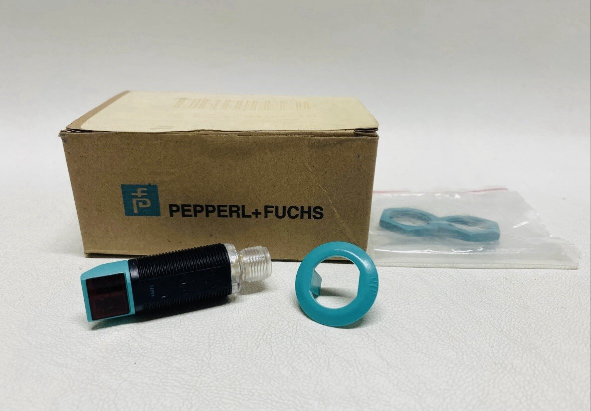 NEW Pepperl Fuchs GD18-S Photoelectric Sensor