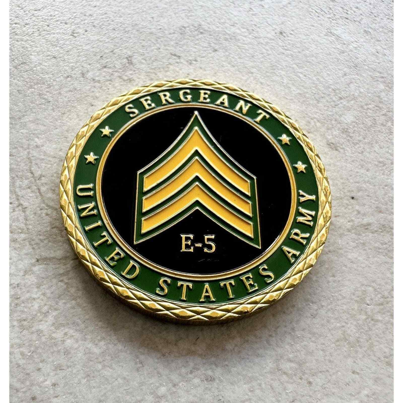 US ARMY SERGEANT E-5 Challenge Coin With Special Army Velvet Case