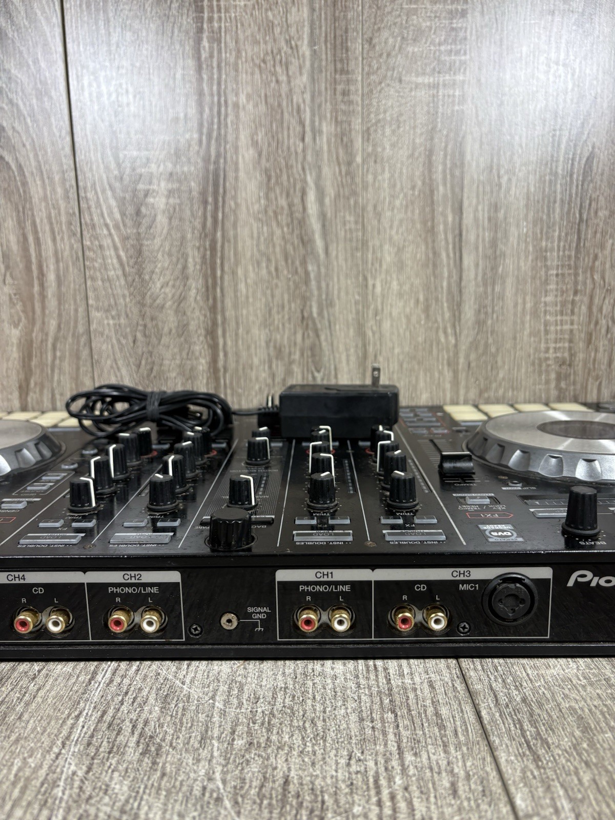 Pioneer DDJ-SX2 Performance DJ Controller With AC Power Adapter Tested.