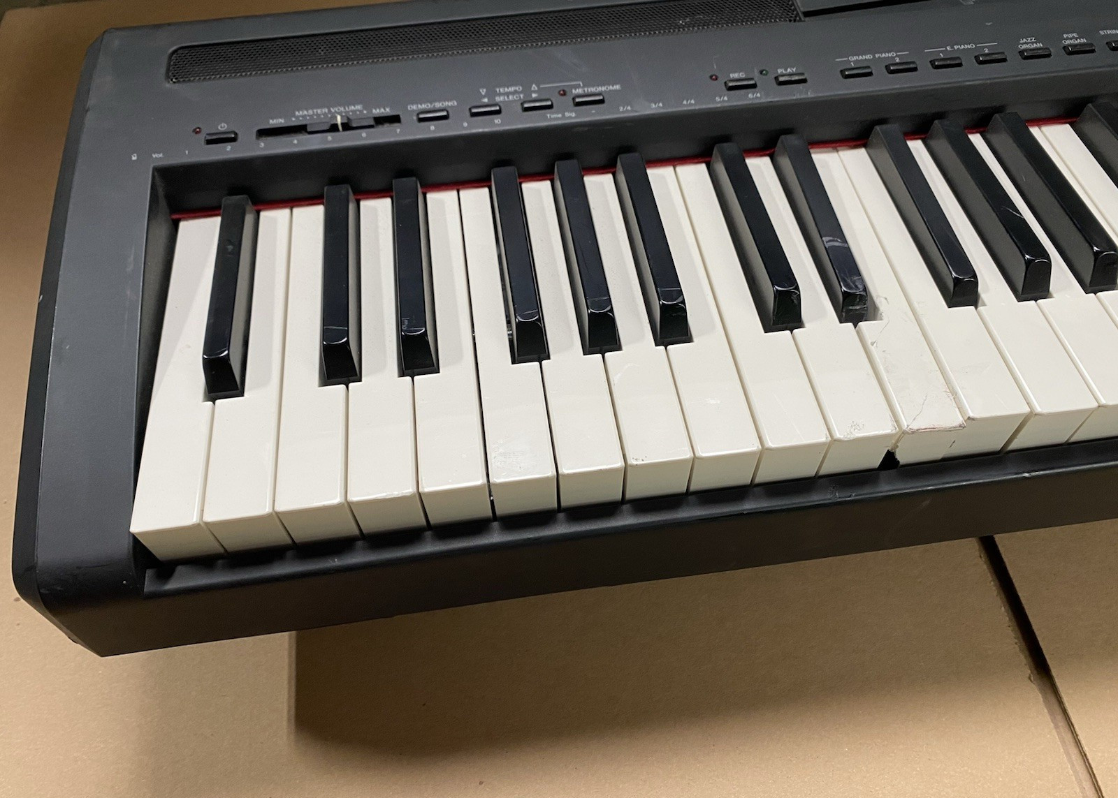 Yamaha P-95B 88-Key Digital Piano