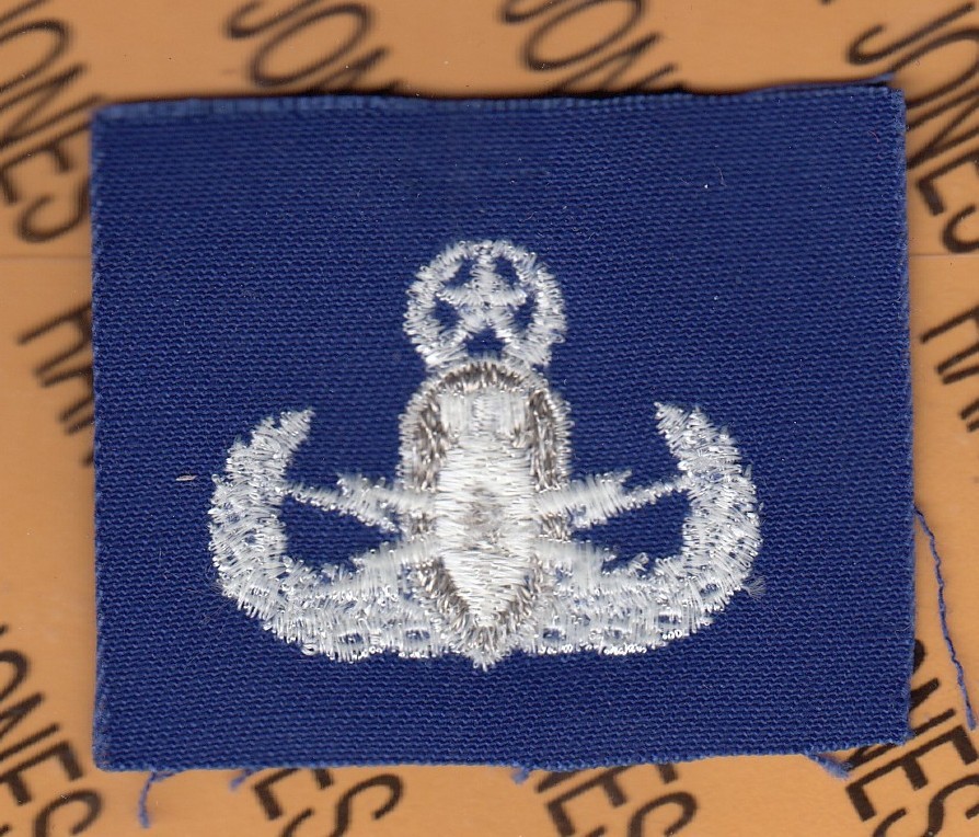 USAF EOD Master Explosive Ordnance Disposal Badge Blue/white ~2.5" cloth patch