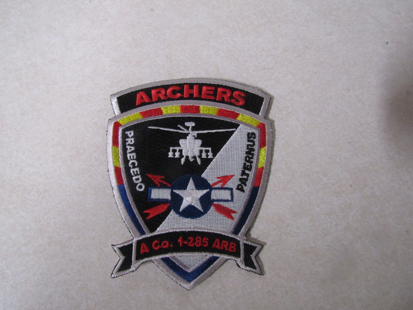 MILITARY PATCH SEW ON A CO 1-285 ARB ARCHERS PRAECEDO PATERNUS