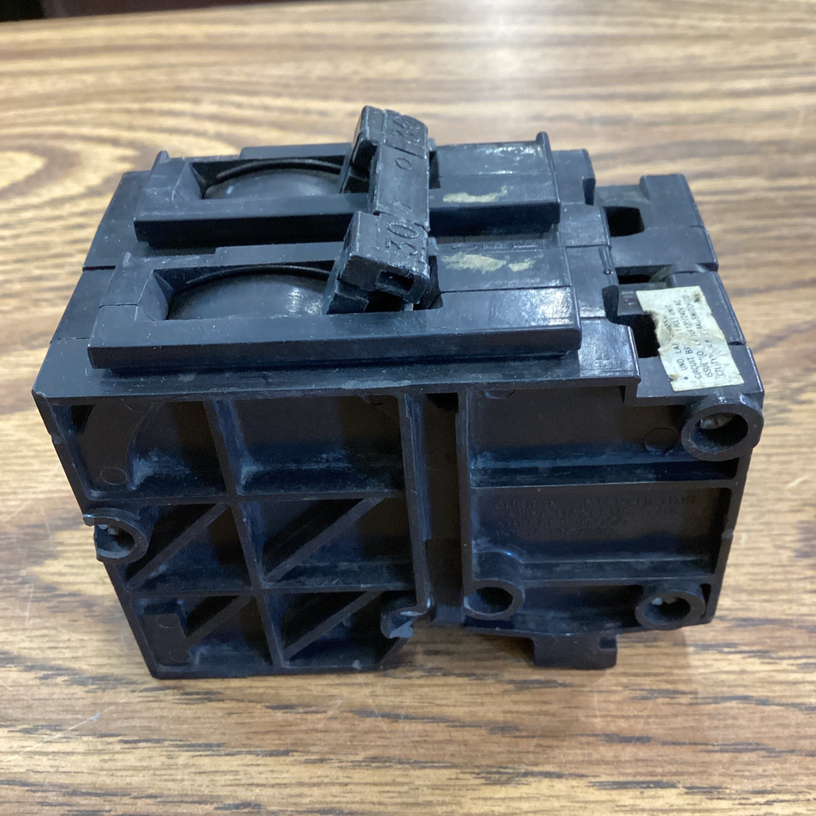 General Switch GA230 30 Amp 2 Pole Circuit Breaker Used