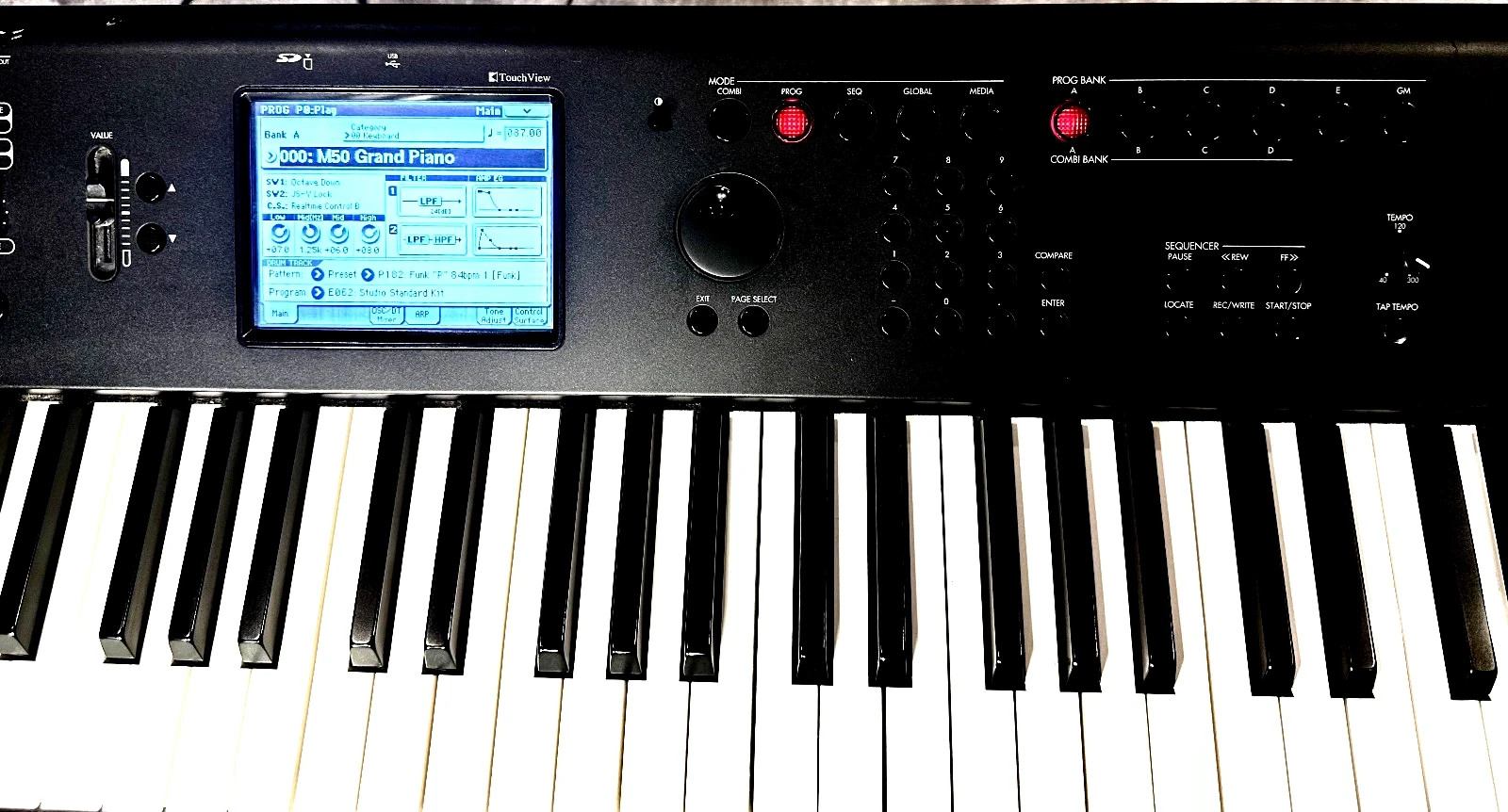 Korg M50 88 Key Workstation Synth Keyboard MultiFunction Audio Tested Working