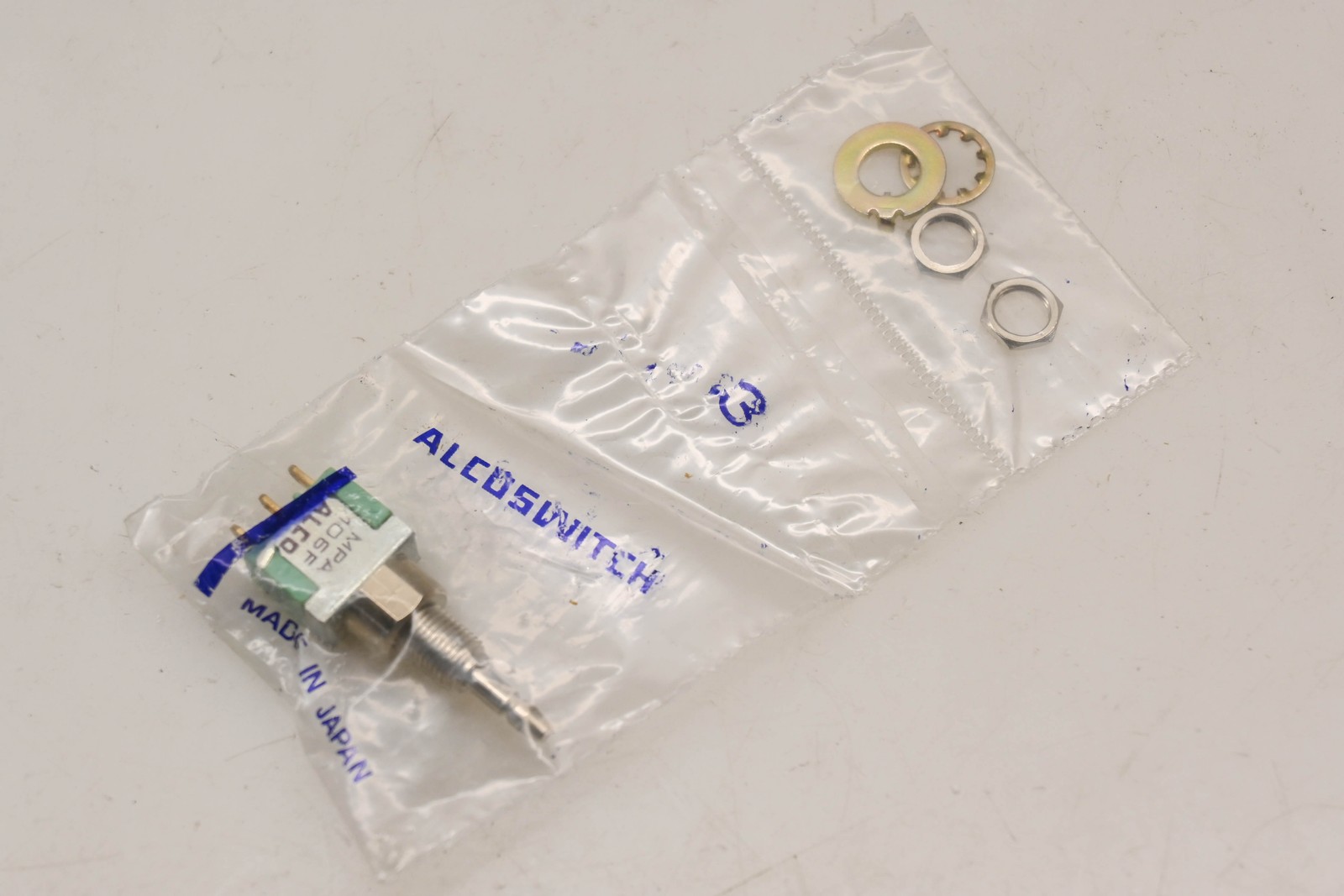 Alco MPA106F Push-Button Switch NOS
