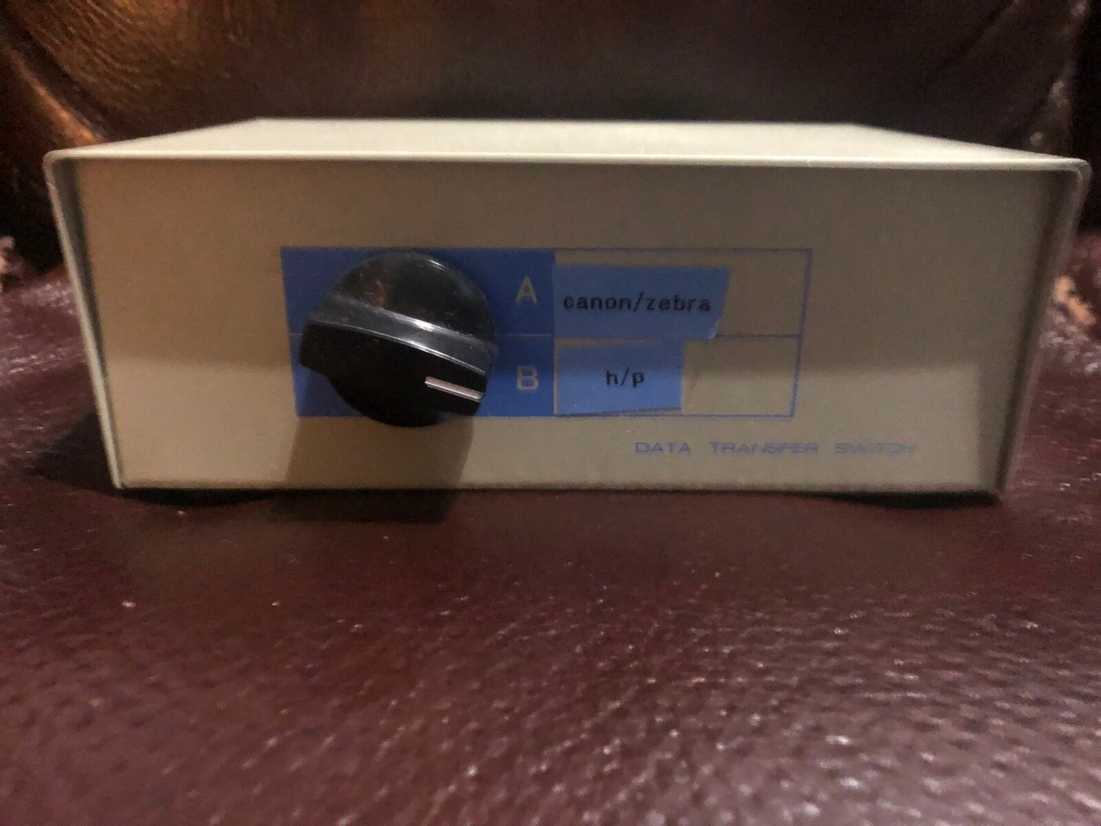 VGA A-B High-Quality Data Transfer Switch Box