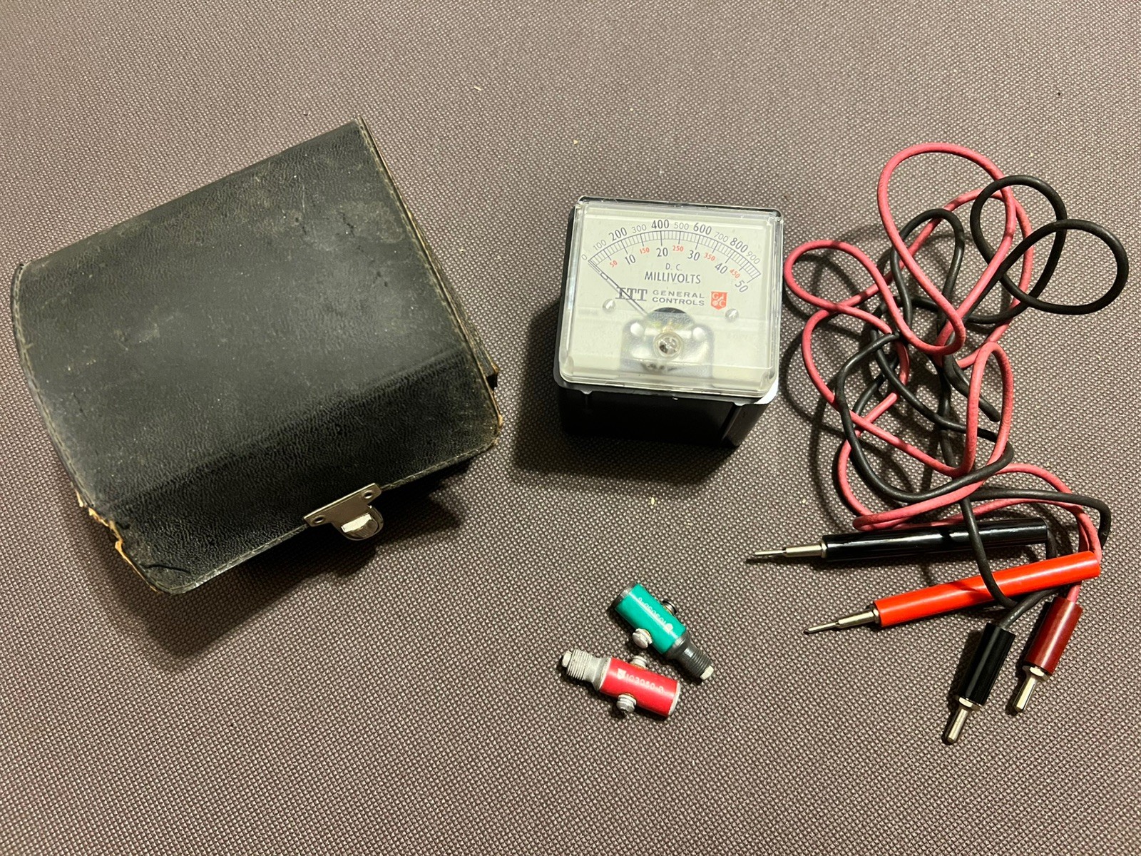 Vintage ITT General Controls 500R106 DC Millivolt Meter Test Kit w/ Lead & Case