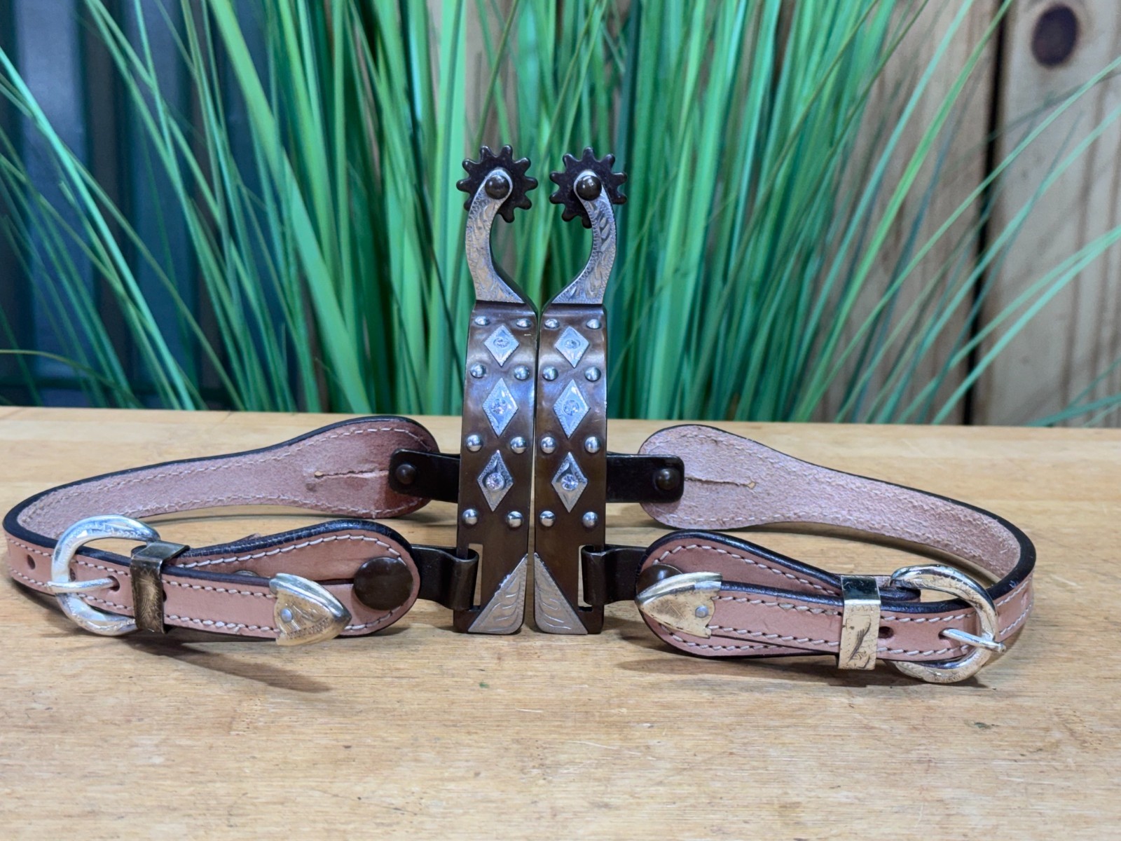 Ladies Silver Mounted Western Show Spurs w Light Oil Leather Straps