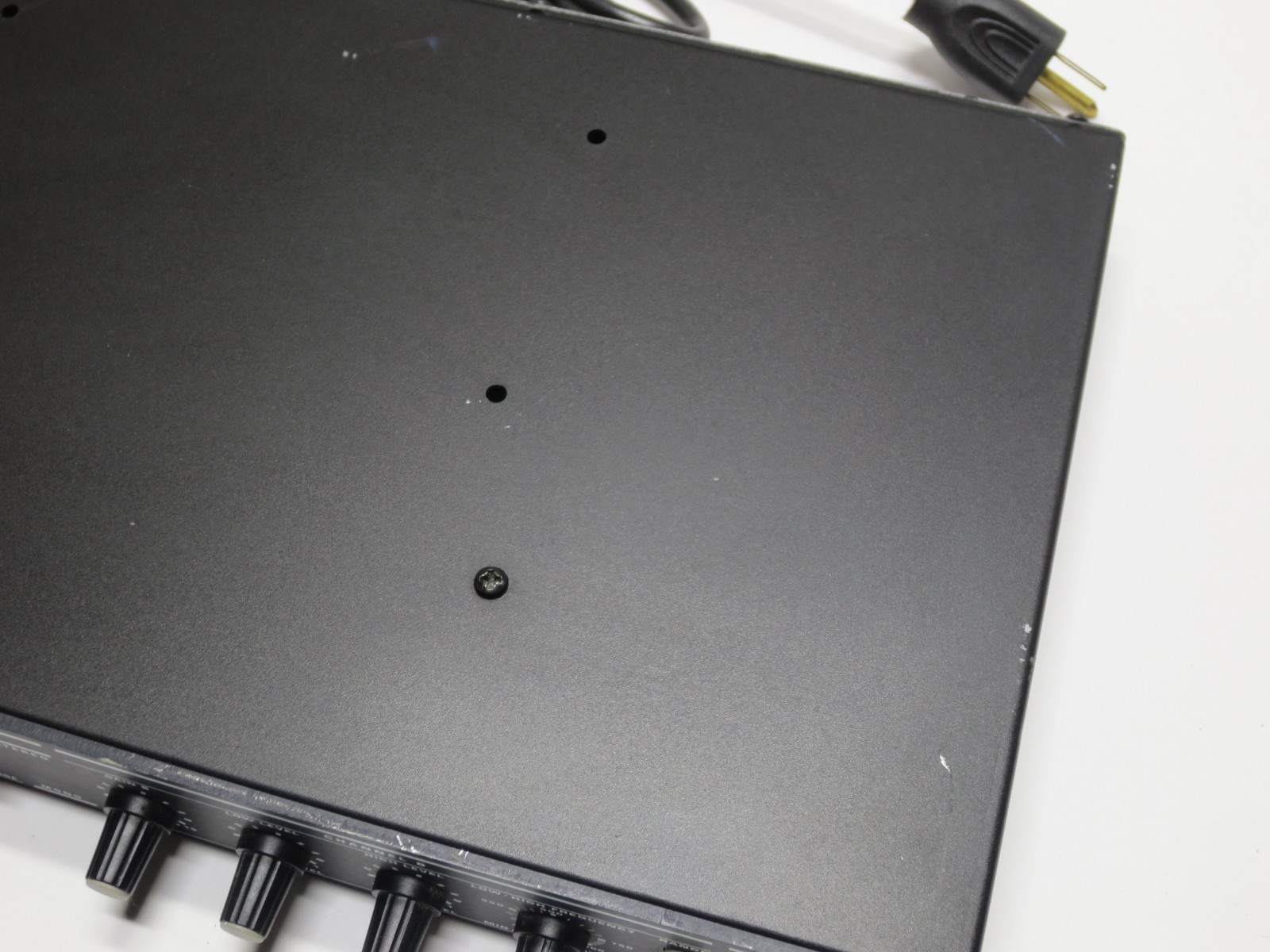 DOD R835 Stereo 2-Way Mono 3-Way Crossover Analog Rack Mount