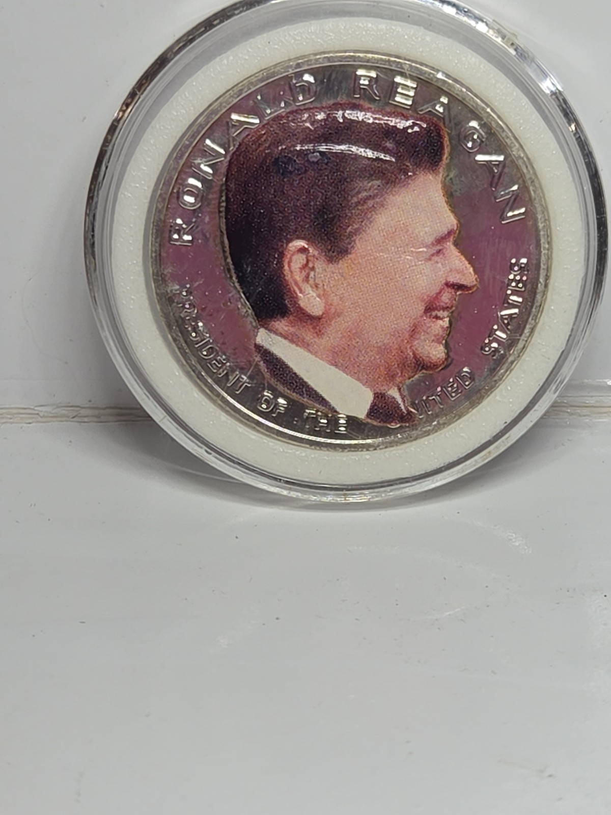 COMMERITIVE RONALD REAGAN COIN