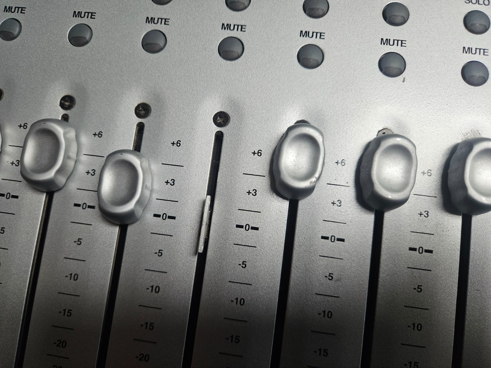 Digidesign Digi 002 Console - UNTESTED AS IS