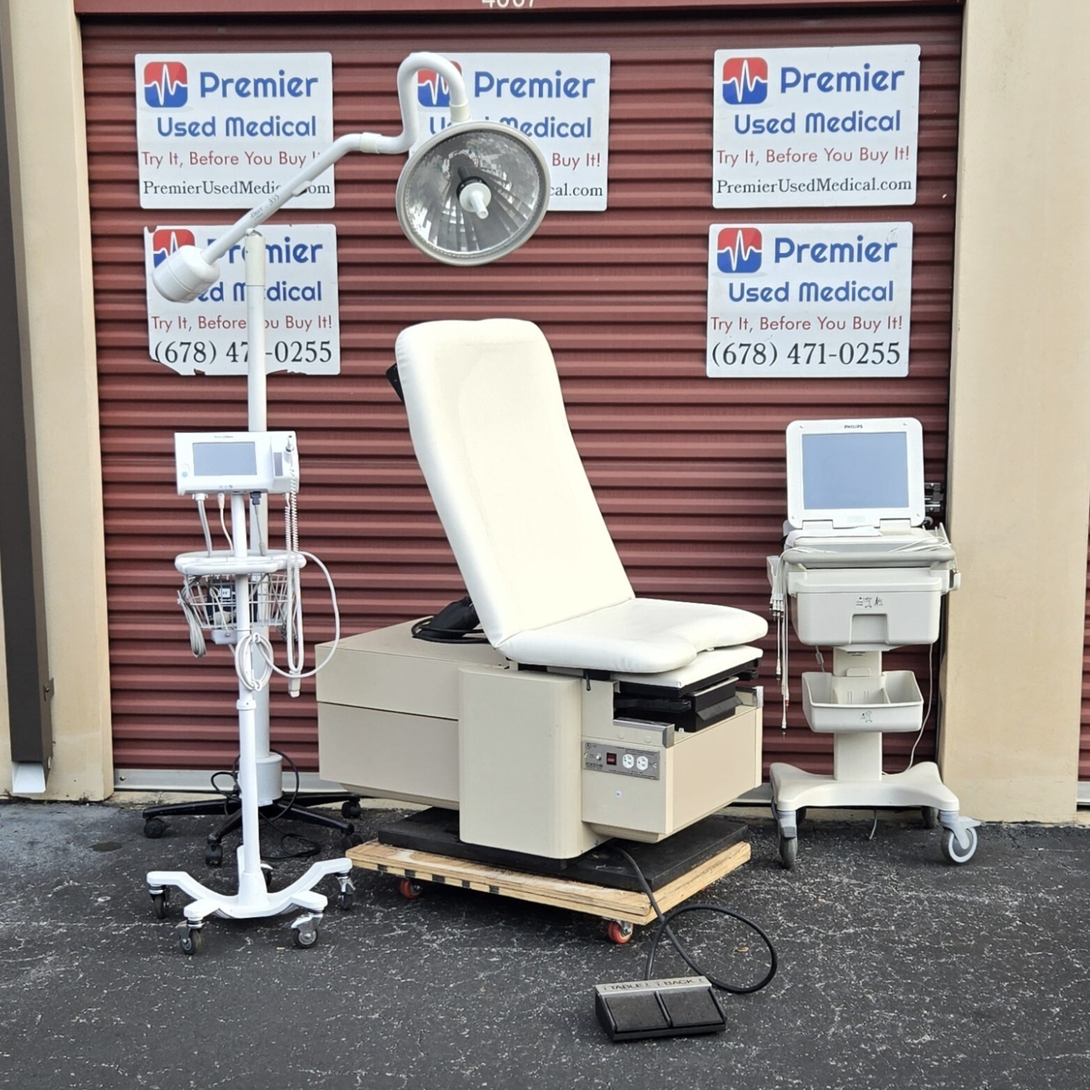 Exam Table Enochs 4000 New White Uphstry Tan Base Premier Used Medical Equipment