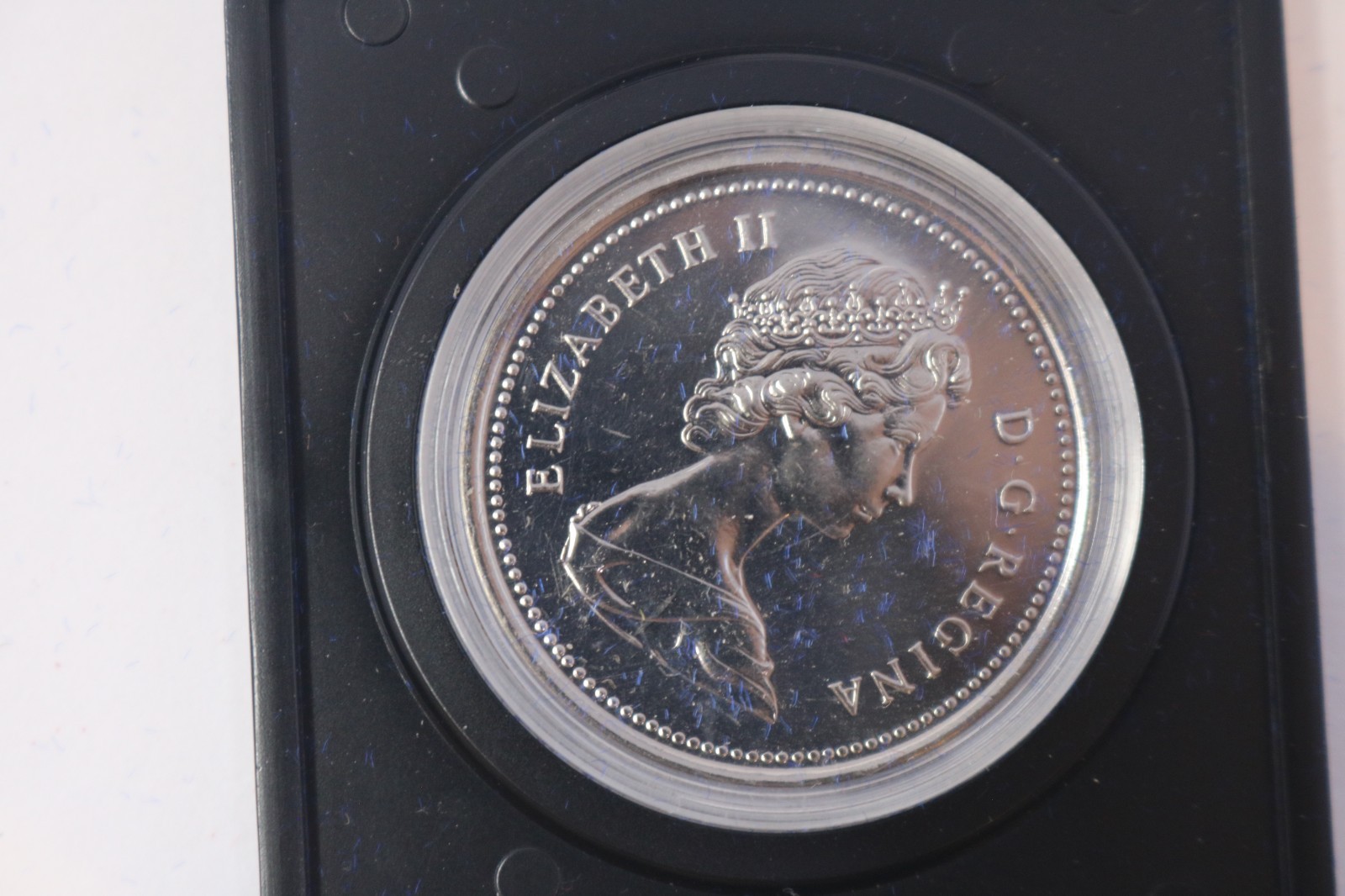 1975 Voyageur Uncirculated $1 One Dollar Canada