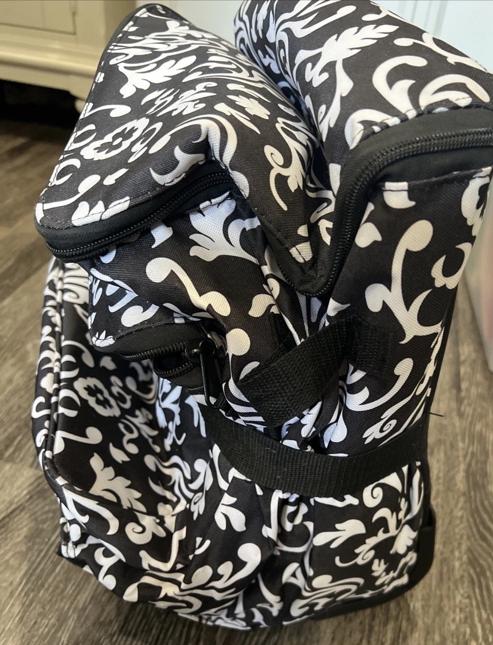 Thirty-One Rolling Cooler Wheeled Collapsible Handle