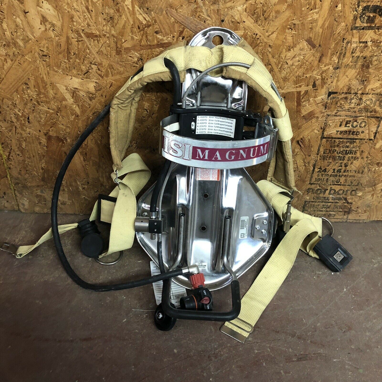 SCBA Breathing Apparatus Back Pack Regulator Harness 13003302 ISI Magnum