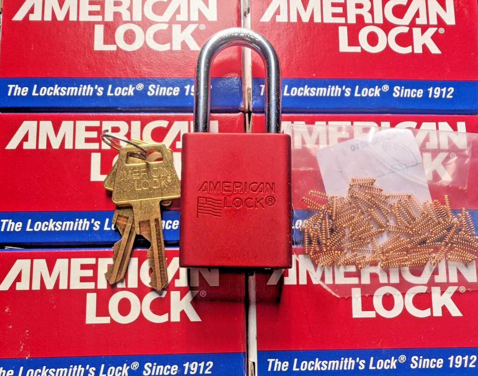 American Lock 1100 New In Box A1106 W/ Two Keys & 10 extra OEM Pin Springs