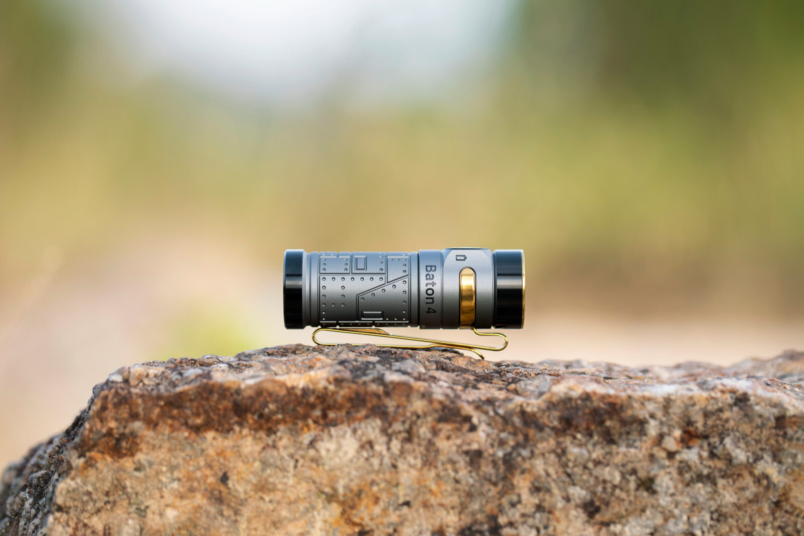 Olight Baton 4 Fighter Pilot EDC Waterproof Rechargeable Flashlight 1300 Lumens