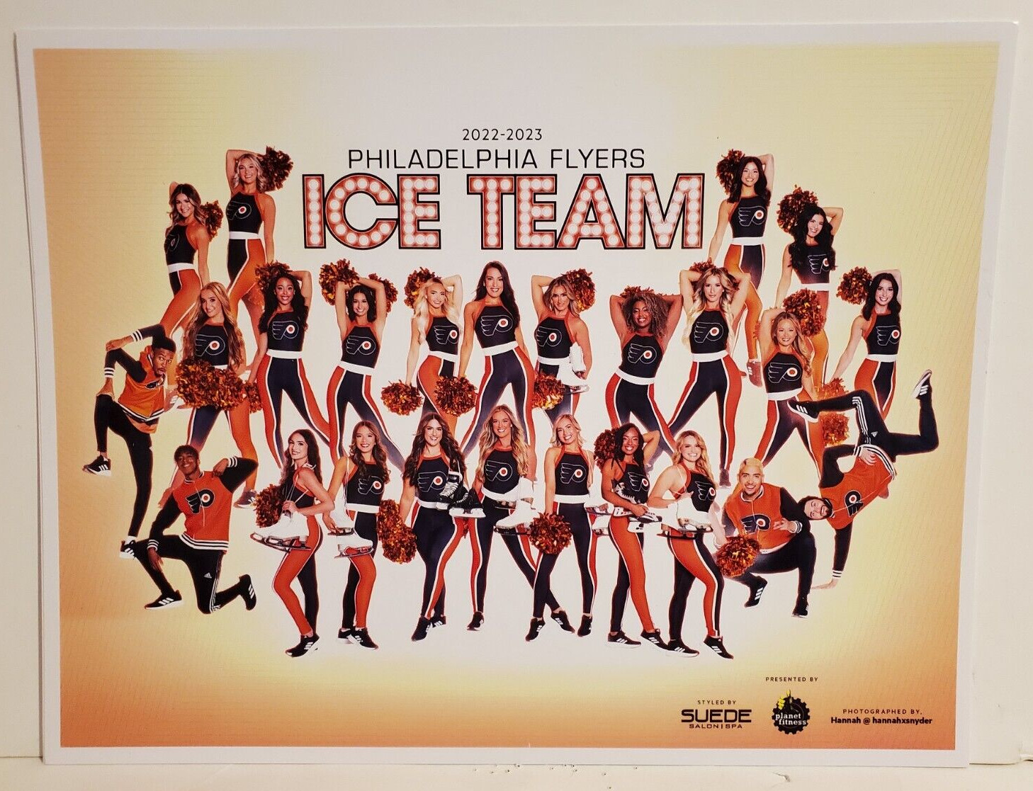 PHILADELPHIA FLYERS NHL HOCKEY ICE TEAM CHEERLEADERS & DANCERS CREW PICTURE SGA