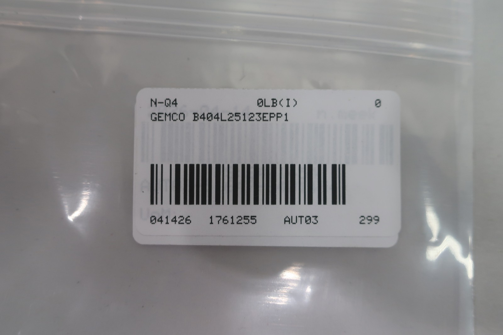 Gemco B404L25123EPP1 Illuminated Amber Pushbutton Selector Switch