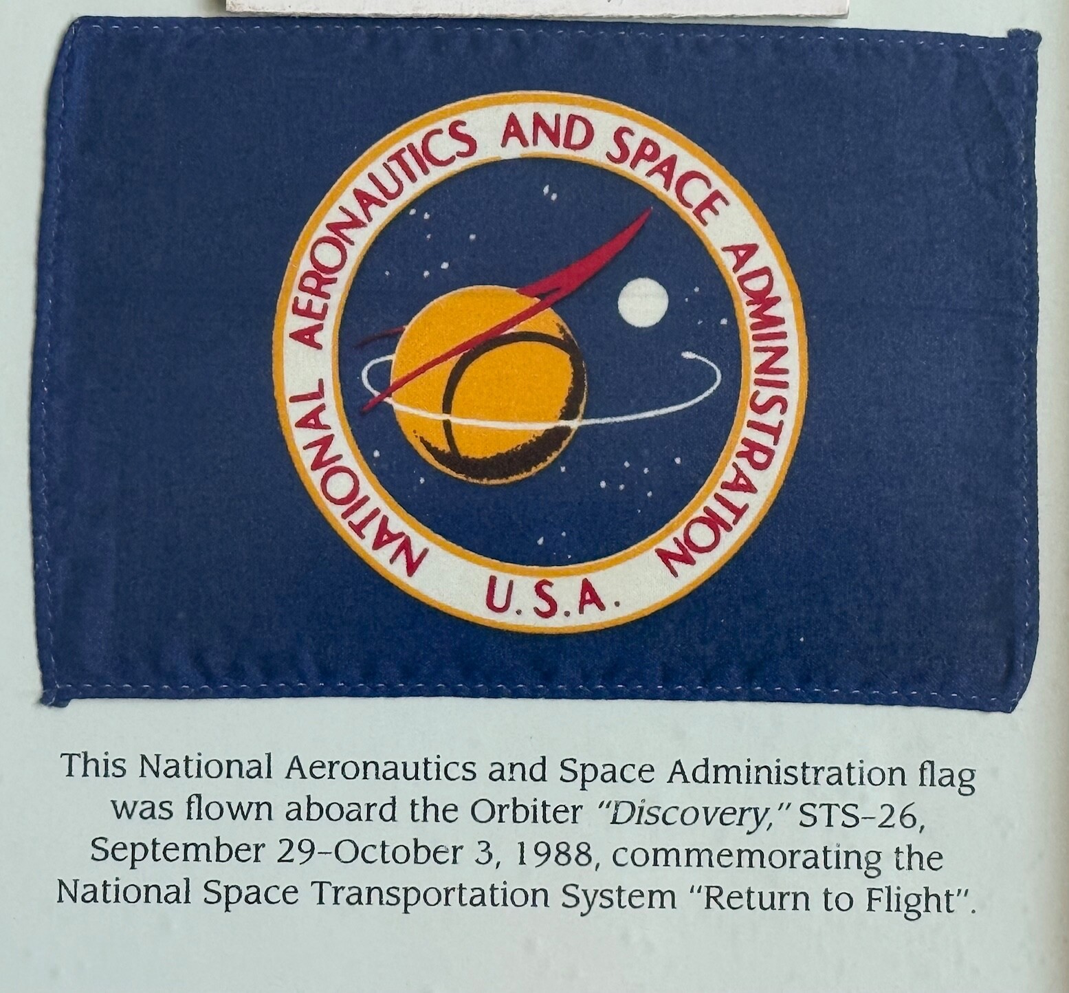 STS-26 SPACE SHUTTLE DISCOVERY FLOWN IN SPACE PRESENTATION FLAG NASA