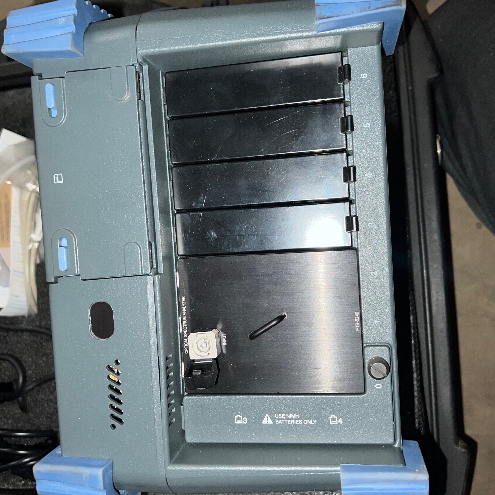 Exfo FTB-400 Universal Test System w/ FTB-5240 Optical Spectrum Analyzer Module