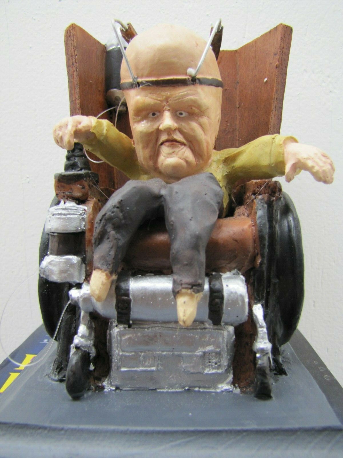Myron--Head of the Family  LTD edition resin statue  New in box OUT OF PRINT