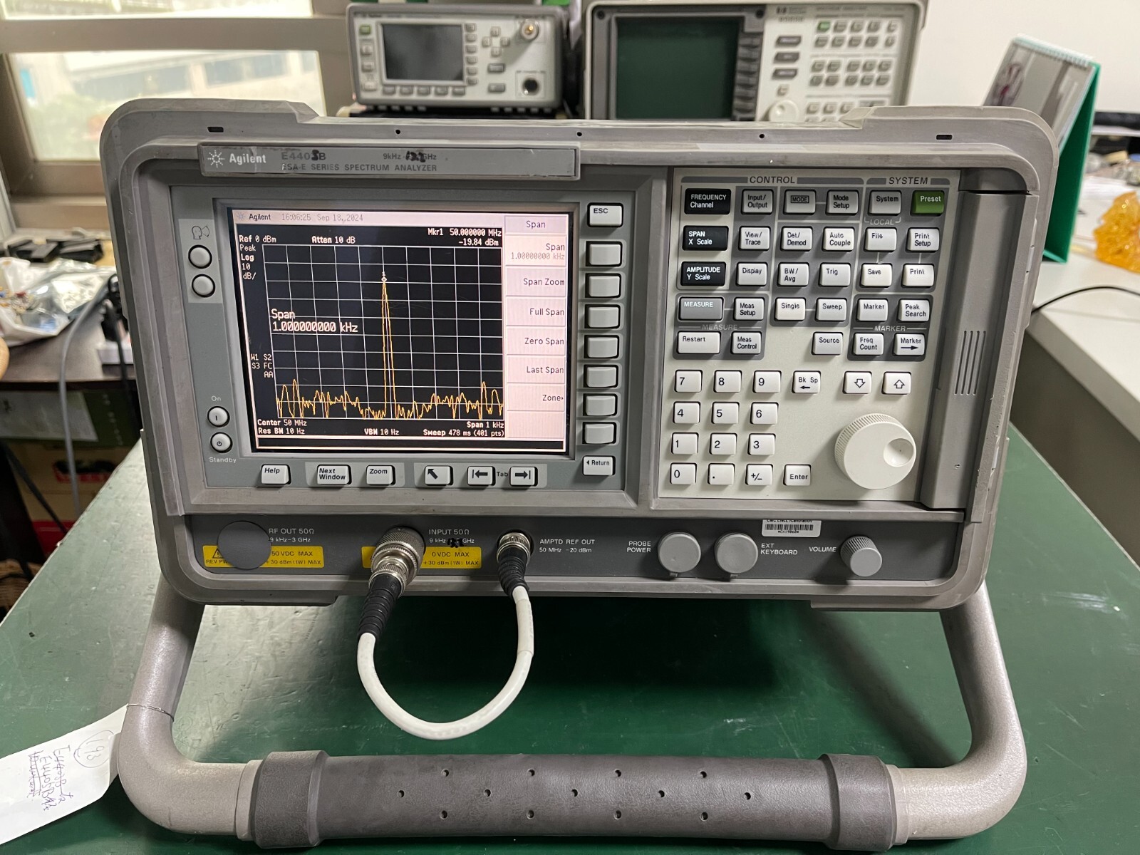 Agilent ESA E4405B 9kHz - 13.2GHz Spectrum Analyzer