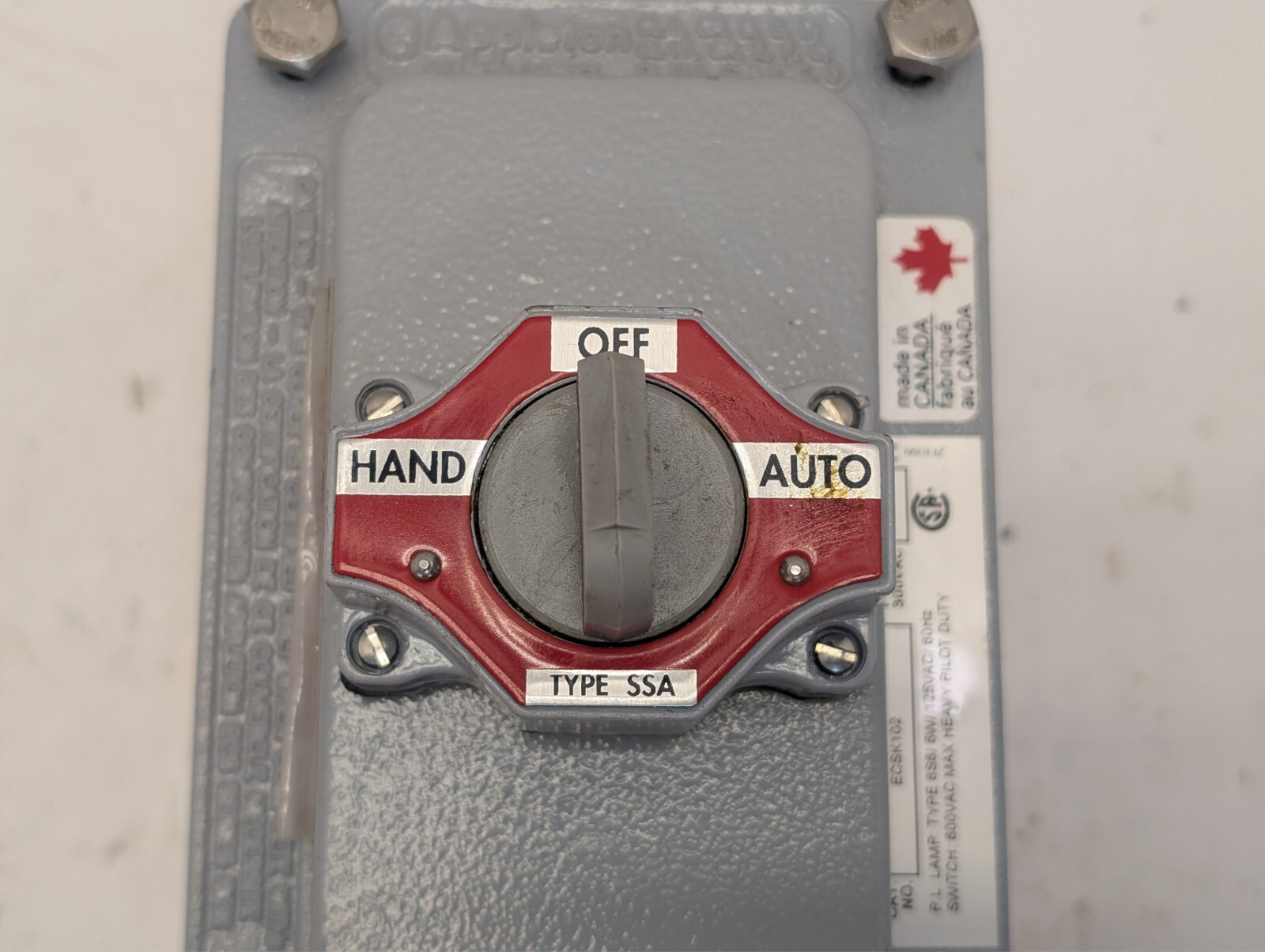 Appleton EGS ECSK102 3-Position Selector Switch and Box