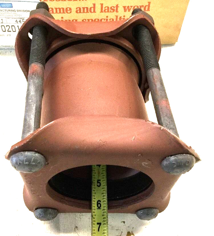 (4) DRESSER Style 38 Plain End Pipe Coupling 3-1/2" IPS For Steel Pipe Size
