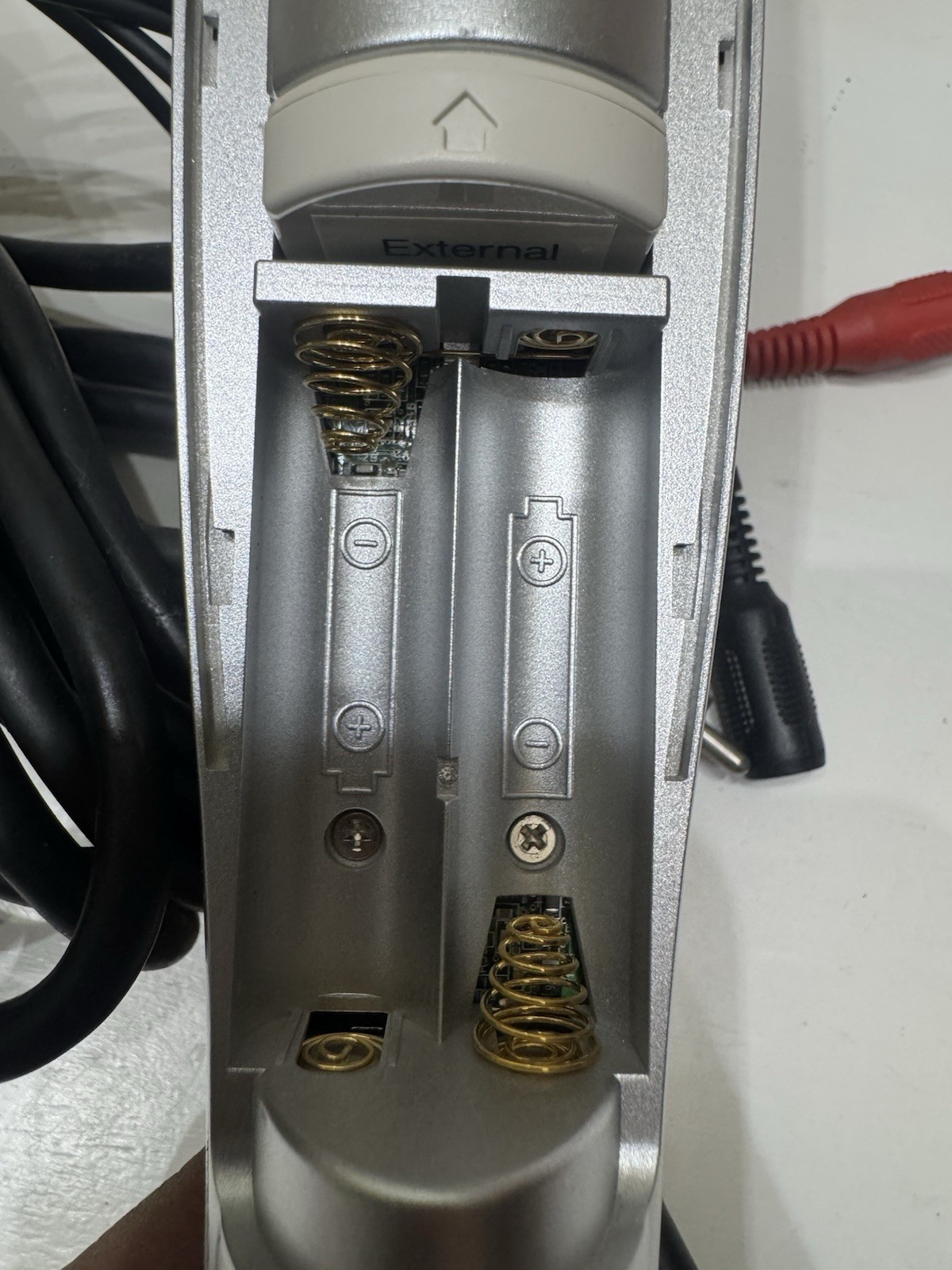 MAGIC SING Karaoke Microphone L000012 and Cable.