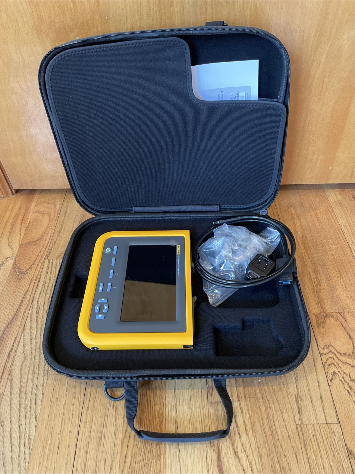 Fluke DS701 Diagnostic Videoscope Borescope 7" LCD 800x600 30Hz - New Open Box