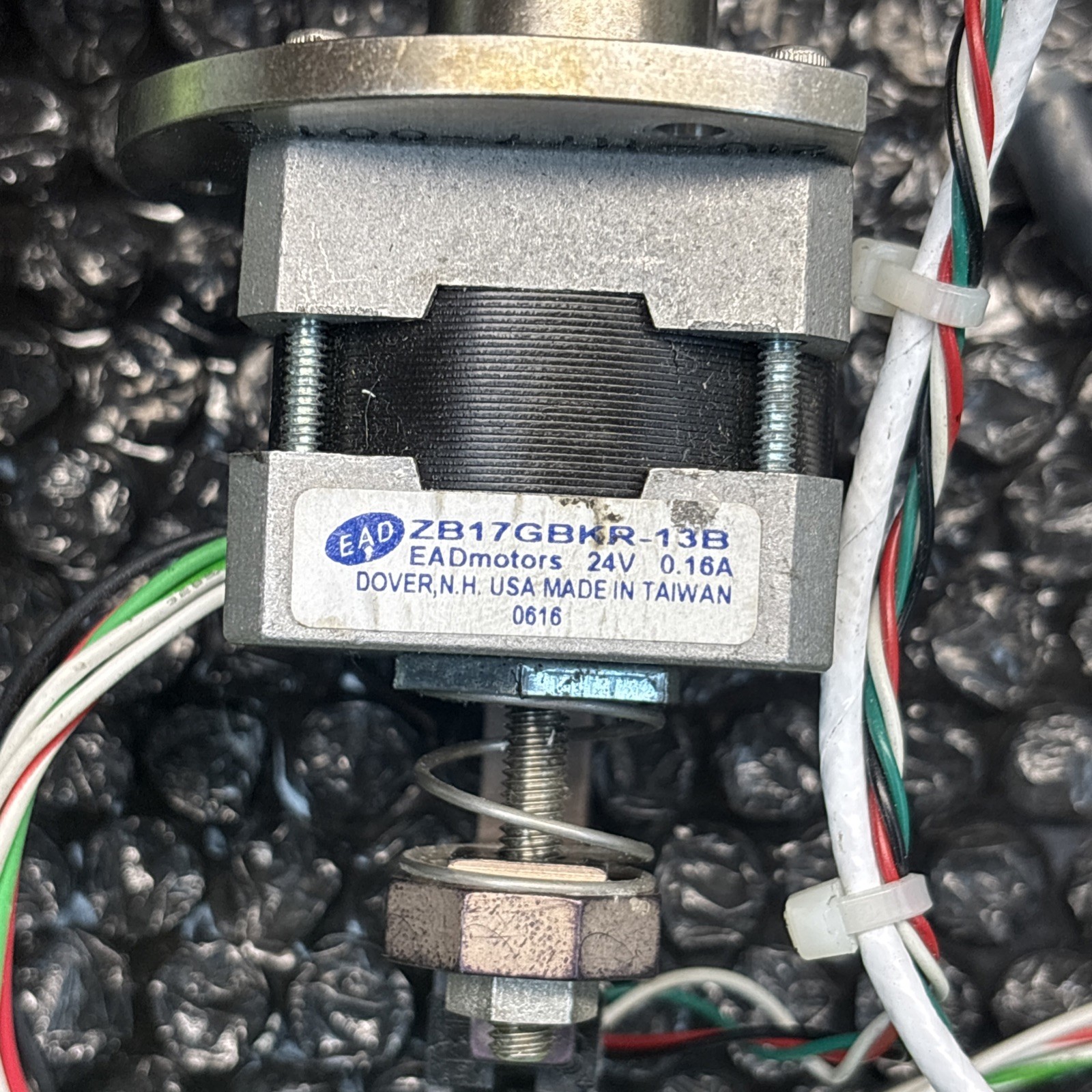 EAD Motors ZB17GBKR-13B  Stepping Motor 24V  0.16A  30 Days Fast Shipping