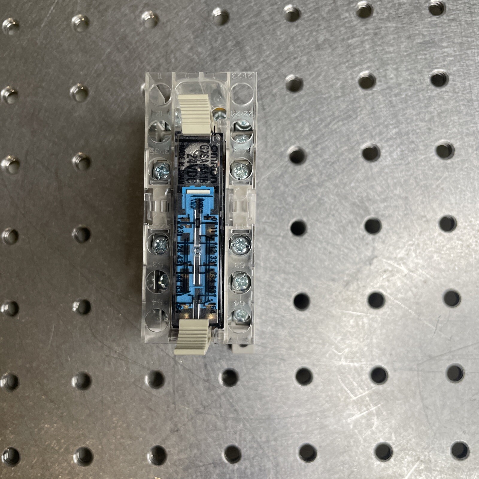 NEW Omron P7SA-14F-ND DC24 Relay Sockets 6P DIN Mount